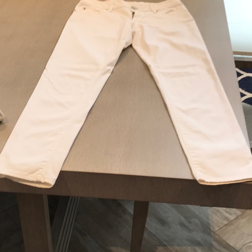 Lilly Pulitzer worth skinny pants